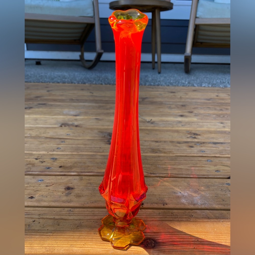 Vtg Fenton Valencia Amberina Orange Stretch Swung Art Glass Vase Glows 11"